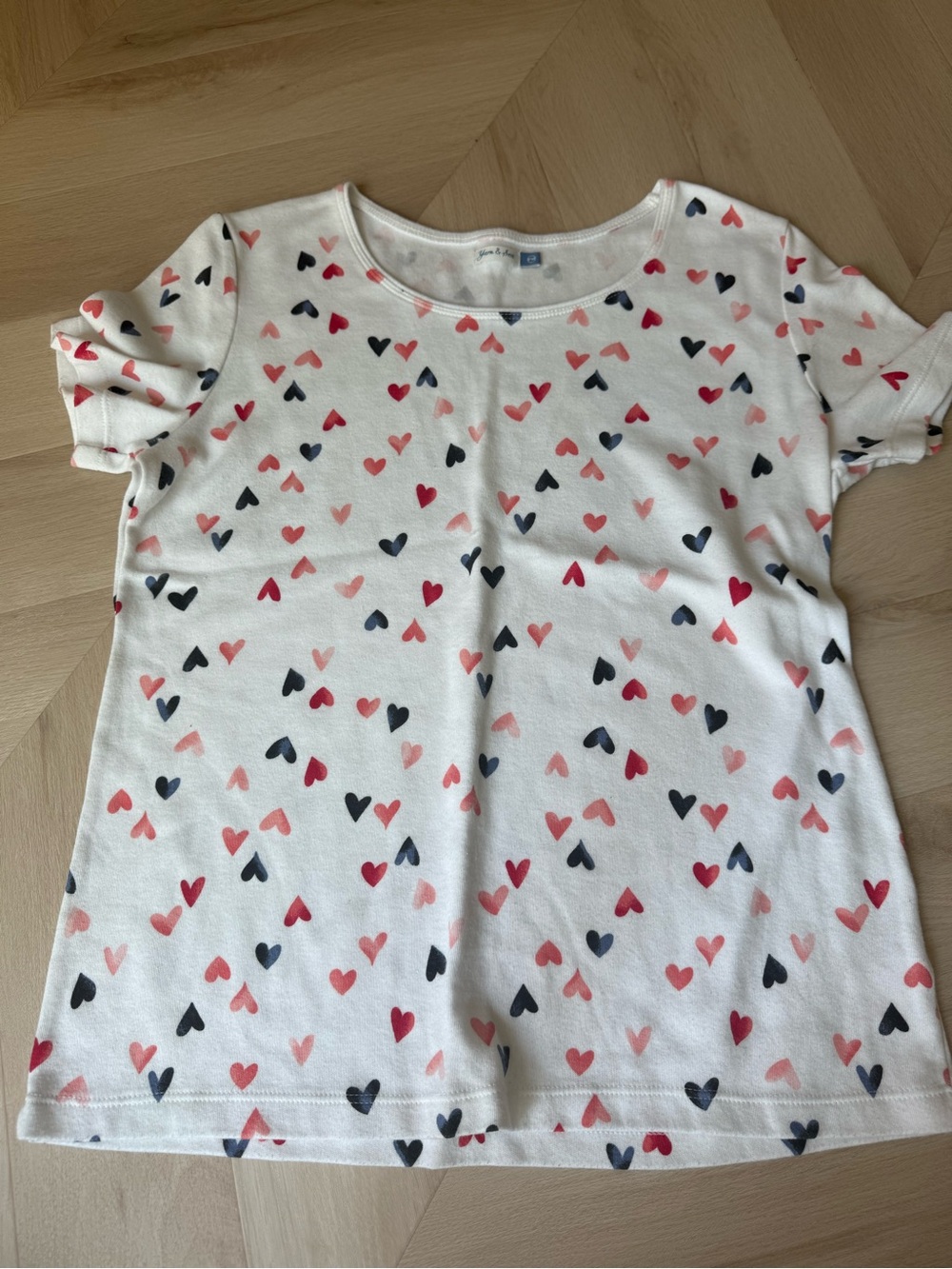 Girls Short Sleeve Heart Print Tee - White with Pink & Black Hearts